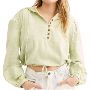 We The Free Light Cropped Hoodie Size Small in Sage Green Cotton